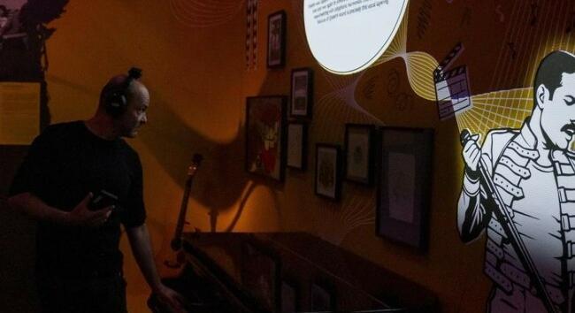 Freddie Mercury-kiállítás nyílt Budapesten a Magyar Zene Házában