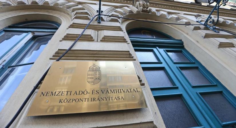 Így segíti a NAV az egyéni vállalkozókat