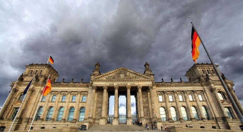 Baljós előjelek érkeztek: eluralkodott a pánik Magyarország legfontosabb gazdasági partnerénél