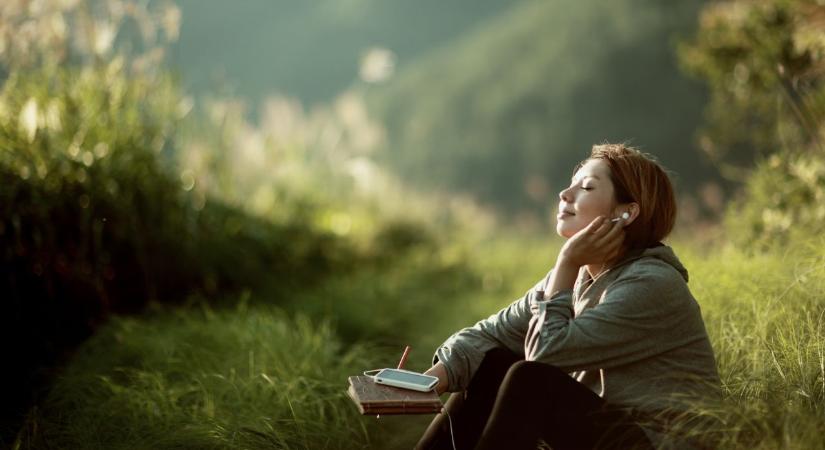 Napi horoszkóp 2026. 04. 28.: A Vízöntőnek az egyensúly, a Halaknak a belső nyugalom segít ma