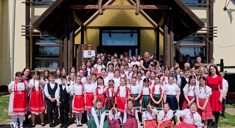 Tizennégy kiemelt arany minősítés született a gencsapáti népzenei versenyen