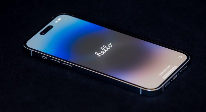 Így aktiválható az iPhone rejtett, energiatakarékos sötét módja