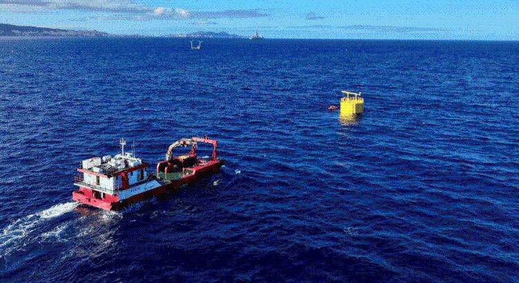 Megépült az óceán csodafegyvere: nonstop árammal válthatja le a fossziliseket