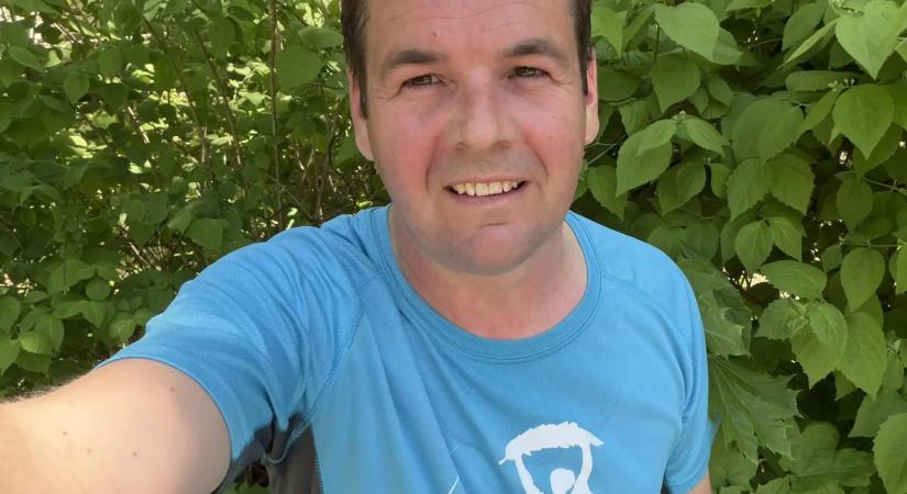 „K..va anyád, Németh Balázs” bekiabálással üdvözölték a Fidesz-frakció új szóvivőjének videóját