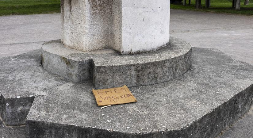 Az öregedő borsodi kisvárosban nem bánják, ha Magyar Péter lop és csal, csak ne legyen háború