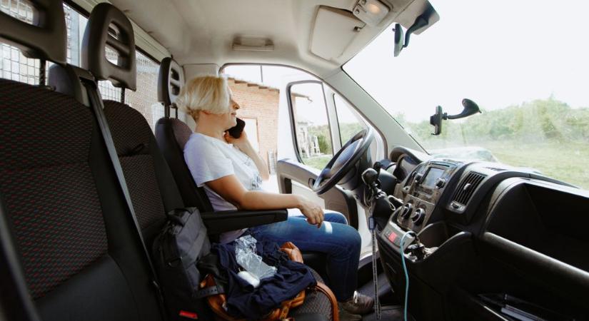 Nőként a kamion volánja mögött: Irene megmutatja, milyen valójában ez az élet
