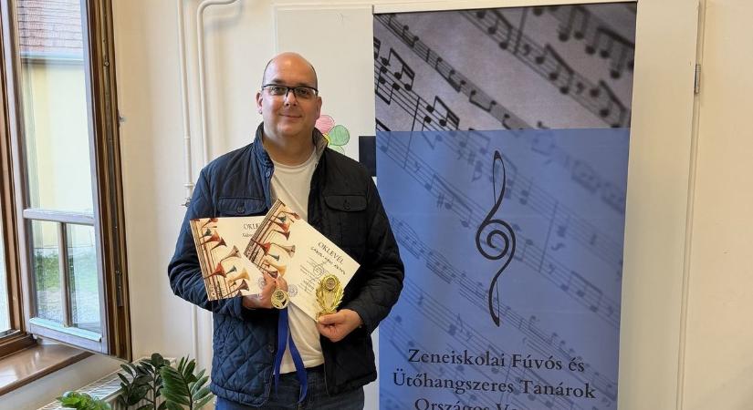 A diákjainak akart példát mutatni, végül harmadszor is arany lett a jutalma