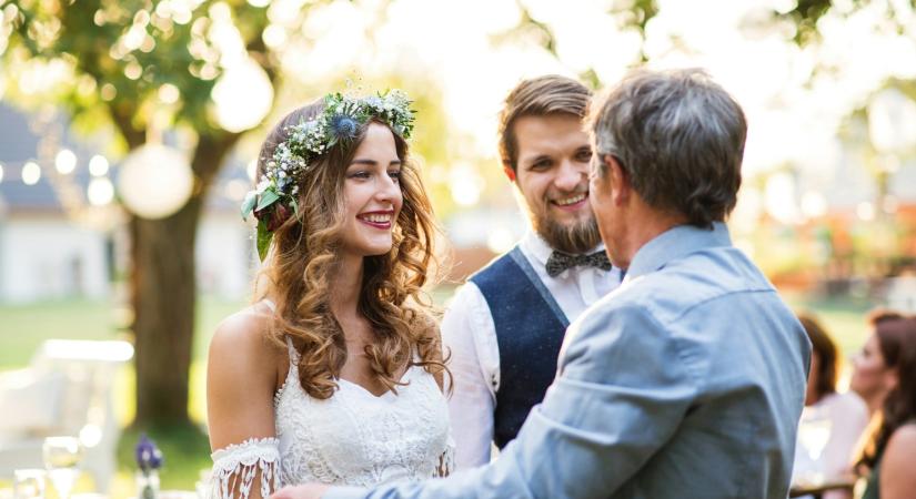 Meg kell hívni az esküvőre a kellemetlen rokonokat?