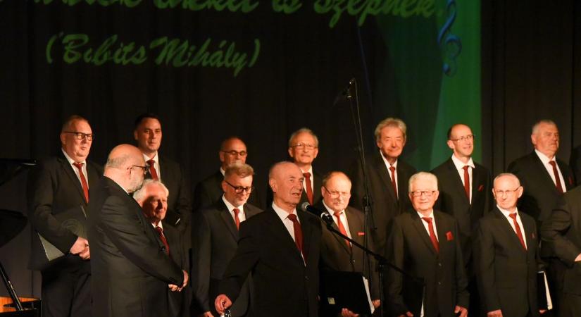 Tíz éve dalban él a közösség – jubileumát ünnepelte a Vásárosnaményi Férfikórus