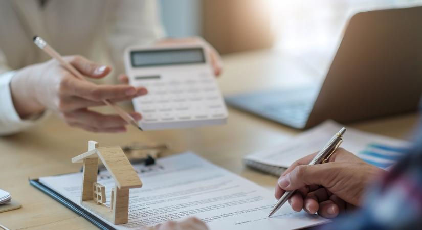 Milliós megtakarítást érhet néhány tized – A kamatot is vagdossák a bankok az Otthon Start hitelekért, erre kell figyelni