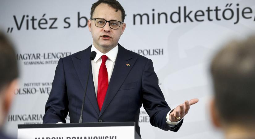 Az egyik körözött lengyel politikus a Fidesz-frakció munkatársának lakásában lakik