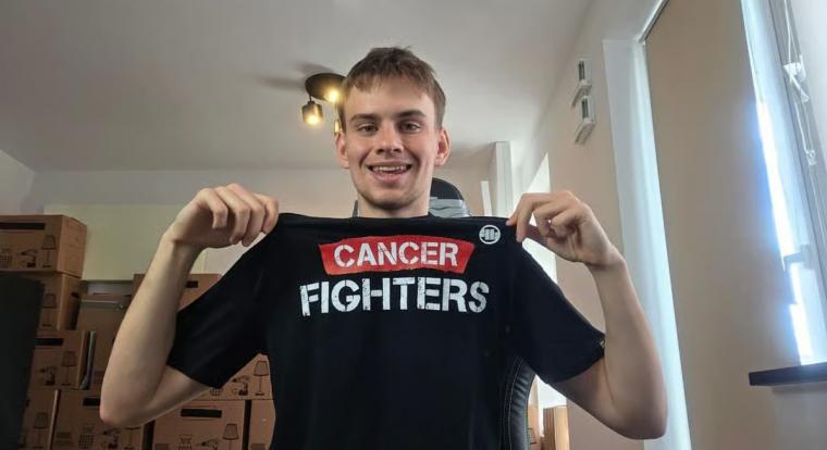 Egy streamer 17,5 milliárd forintot gyűjtött össze a rákos gyerekeknek