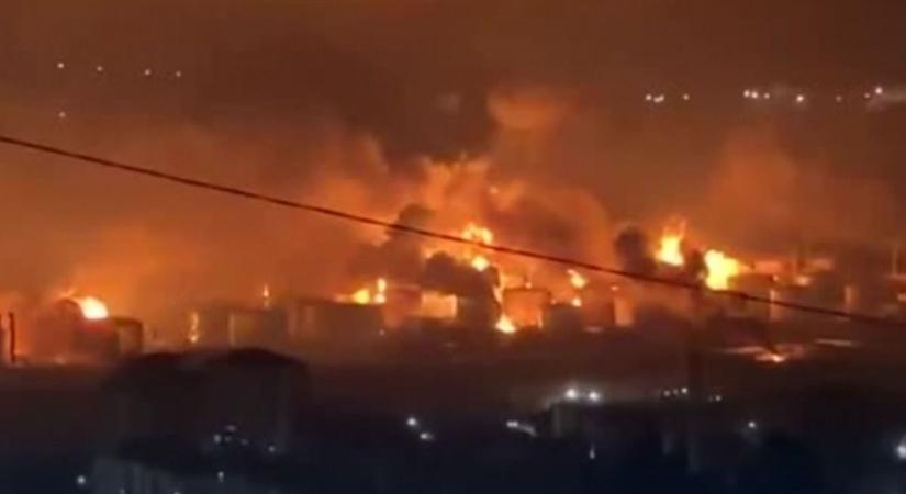Lángokban a tuapszei olajfinomító: ukrán dróntámadás után csaptak fel a tüzek
