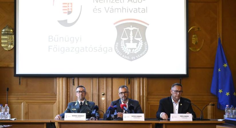 Magyar Péter: Több NER-es stróman számláját zárolták