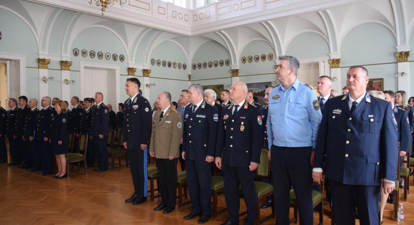 Elismerések a Rendőrség Napja alkalmából Jász-Nagykun-Szolnok vármegyében