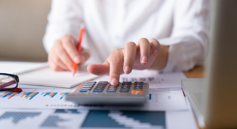 Ez nagyon fájna több millió magyarnak: tényleg a kamatstop kivezetésére készül az új kormány?