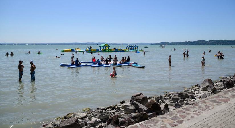 Mik vannak: áramot lopott egy Balaton-parti pékség koszovói tulajdonosa