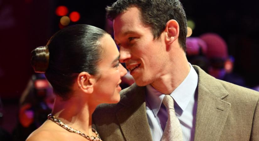 Az év esküvőjére készül Dua Lipa és Callum Turner, állítólag megvan a helyszín is