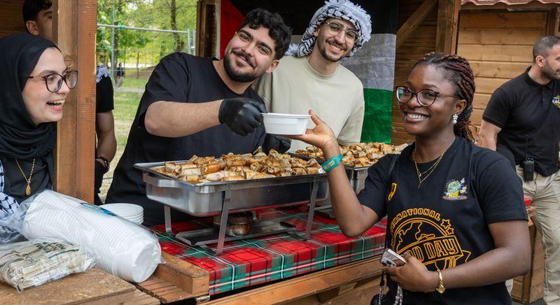 Harminchat nemzet ételeit kóstolhatták Debrecenben