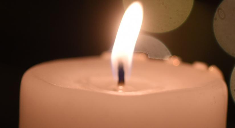 Fájó szívvel tudatta a szomorú hírt: gyászol a magyar politikus