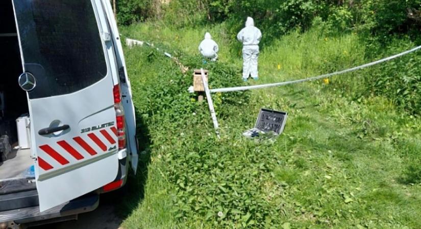 Kútba dobták egy meggyilkolt nő holttestét Tolna vármegyében