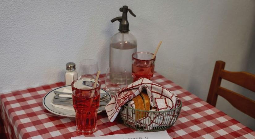 Országos razziát indított a hatóság: fogyasztóvédelmi ellenőrzések a vendéglátásban és a szolgáltatásoknál