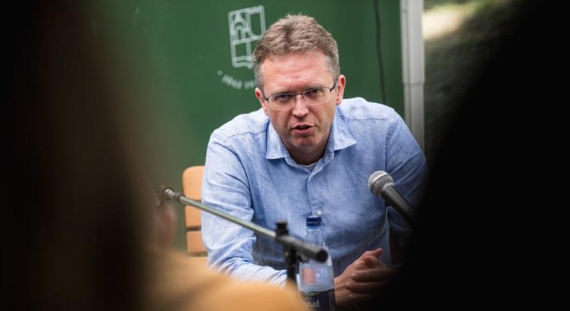 Feljelentés indult a választás előtt kiosztott kulturális támogatások miatt, csalás és hivatali visszaélés gyanúja a vád