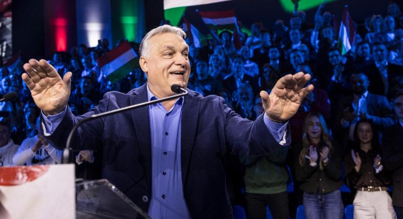 Orbán Viktor kemény kérdésekre válaszolt a Fidesz választmányi ülése előtt