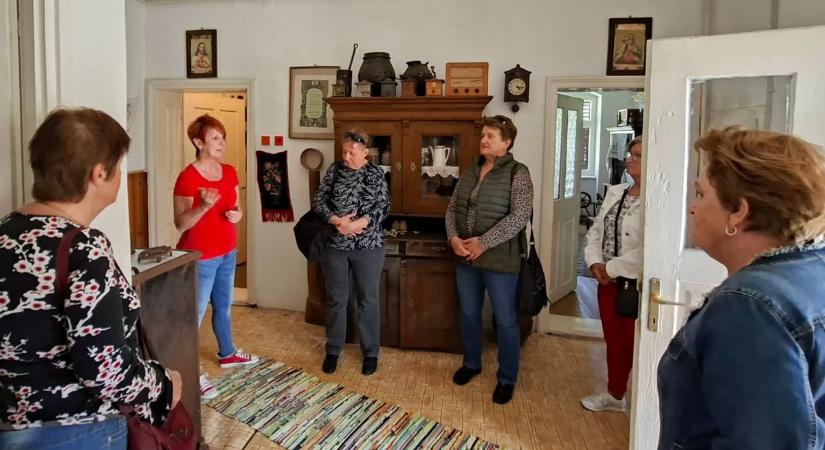 Mi rejtőzik a rábafüzesi tájház falai mögött?