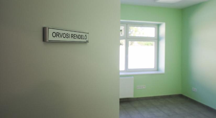 A polgármester bemutatta a hajdú-bihari város leendő háziorvosát!