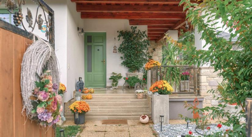 Magyar manufaktúrában készült burkolatokkal díszítették ezt a szép szentgotthárdi családi házat