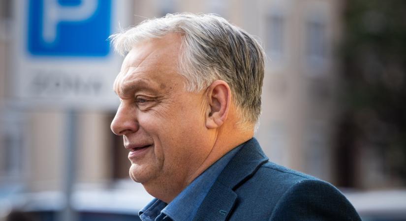 Orbán Viktor felajánlotta lemondását