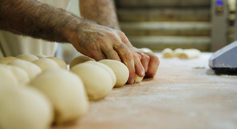 Sajátos megoldást alkalmazott a pékség, nem lett jó vége