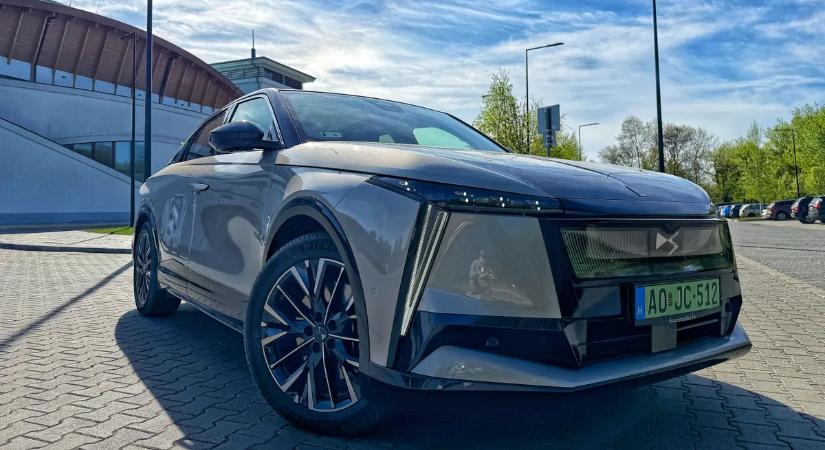 DS N8, az elektromos autózás királynője: leteszteltük a franciák új kedvencét