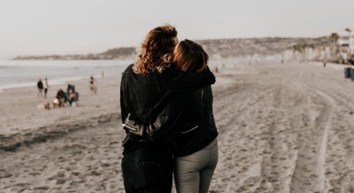 Hogyan kerekedik feléd egy kontrollmániás személy?