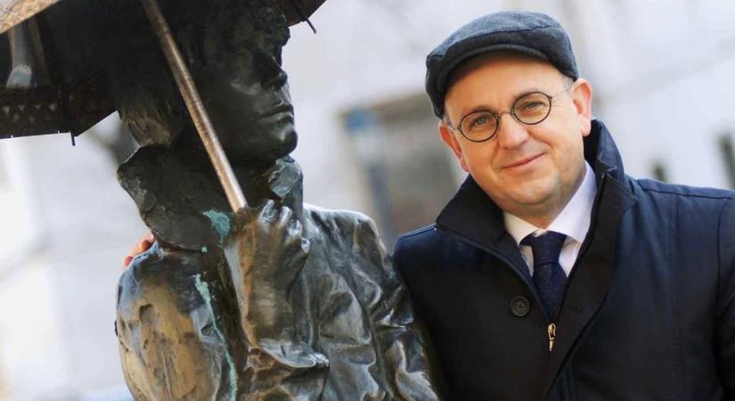 Bús Balázs feláll a celebgazdagító NKA alelnöki székéből