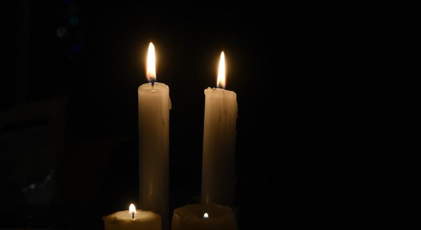 Tragikus hír érkezett! Meghalt a legendás színész, akinek alakításait milliók imádták