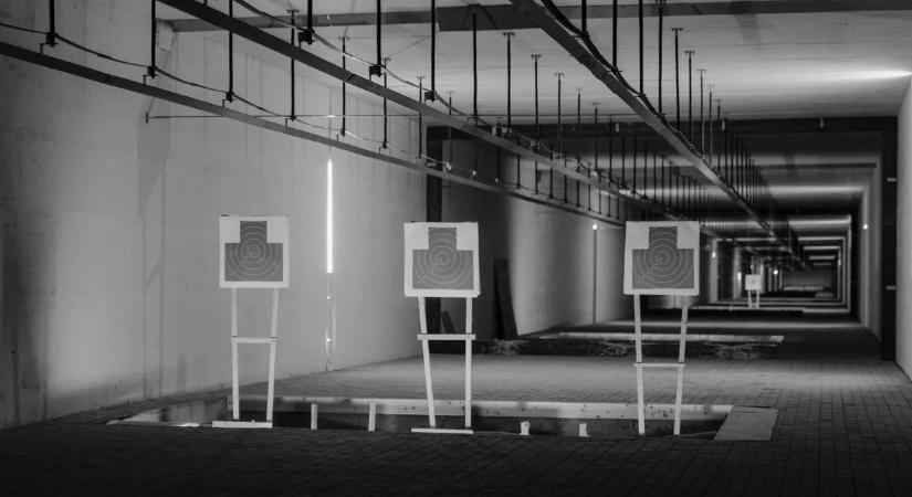 Saját születésnapján ment a lőtérre, gyakorlás után maga felé fordította a fegyvert a férfi