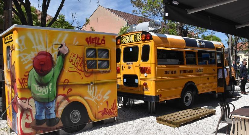 Sárga iskolabusz és sztárok Jászberény szívében – olyan hely nyílik, amilyet még nem látott a vármegye