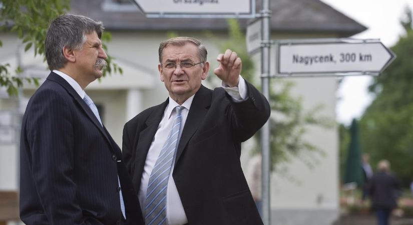 Búcsúzóul még adott az Orbán-kormány 4 841 300 000 forintot Lezsák Sándor Lakiteleki Népfőiskolájának