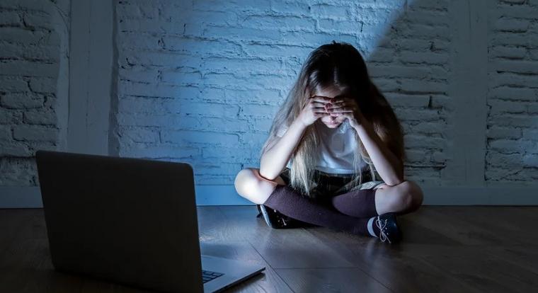 Sokkoló adatok: robbanásszerűen nő a gyerekekkel szemben elkövetett online szexuális visszaélések száma