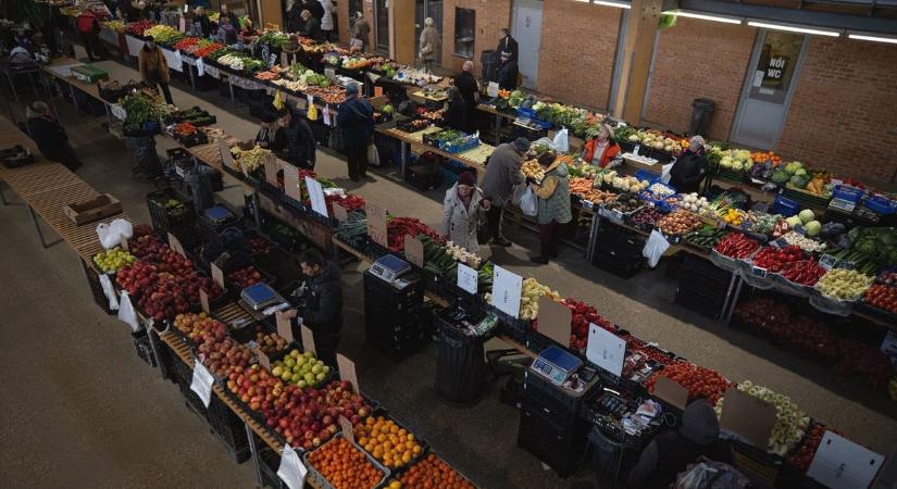 Teljesen eltűnt a Mars téri piacról ez a gyümölcs, már az árusok sem kérnek belőle