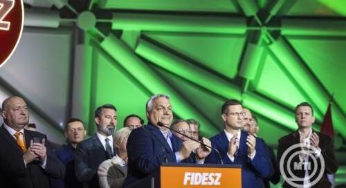 Orbán lebeg: felajánlotta lemondását a Fidesz elnökségének, de még nem döntöttek
