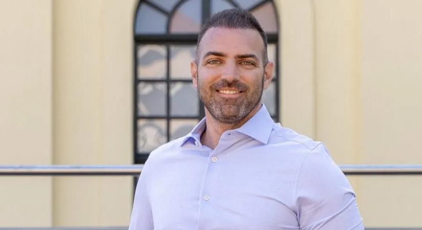 A Mazsihisz Szeretetkórház javára árvereznek el egy választási plakátot