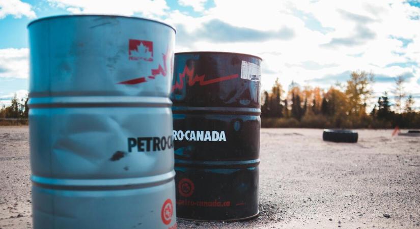 Riadót fújtak az olajpiac miatt: példátlan sokkot rebesget a szakértő