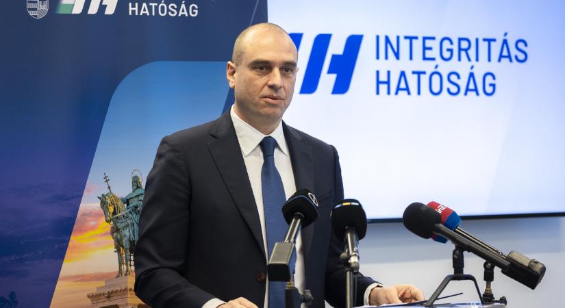 Százmilliós hűtlen kezelés miatt kell felelnie az Integritás Hatóság elnökének