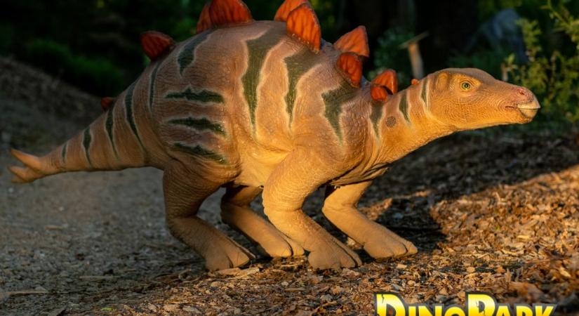 Sétáló robotdinoszaurusszal találkozhatunk Budapesten