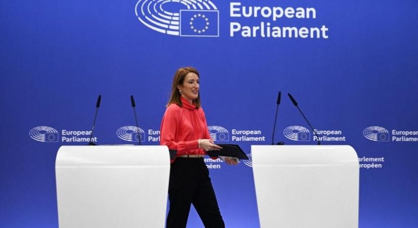 Az Európai Parlament szavaz: felfüggesztenék a Fidesz frakciójának finanszírozását
