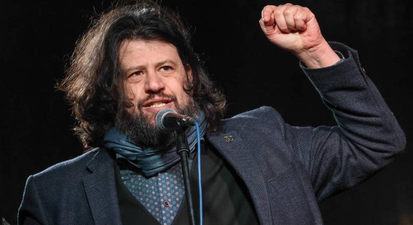 Puzsér Róbert finomított a sokakat megbotránkoztató képén, de nem kért elnézést