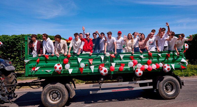 Vidám traktorosok dobták fel a hangulatot Debrecenben